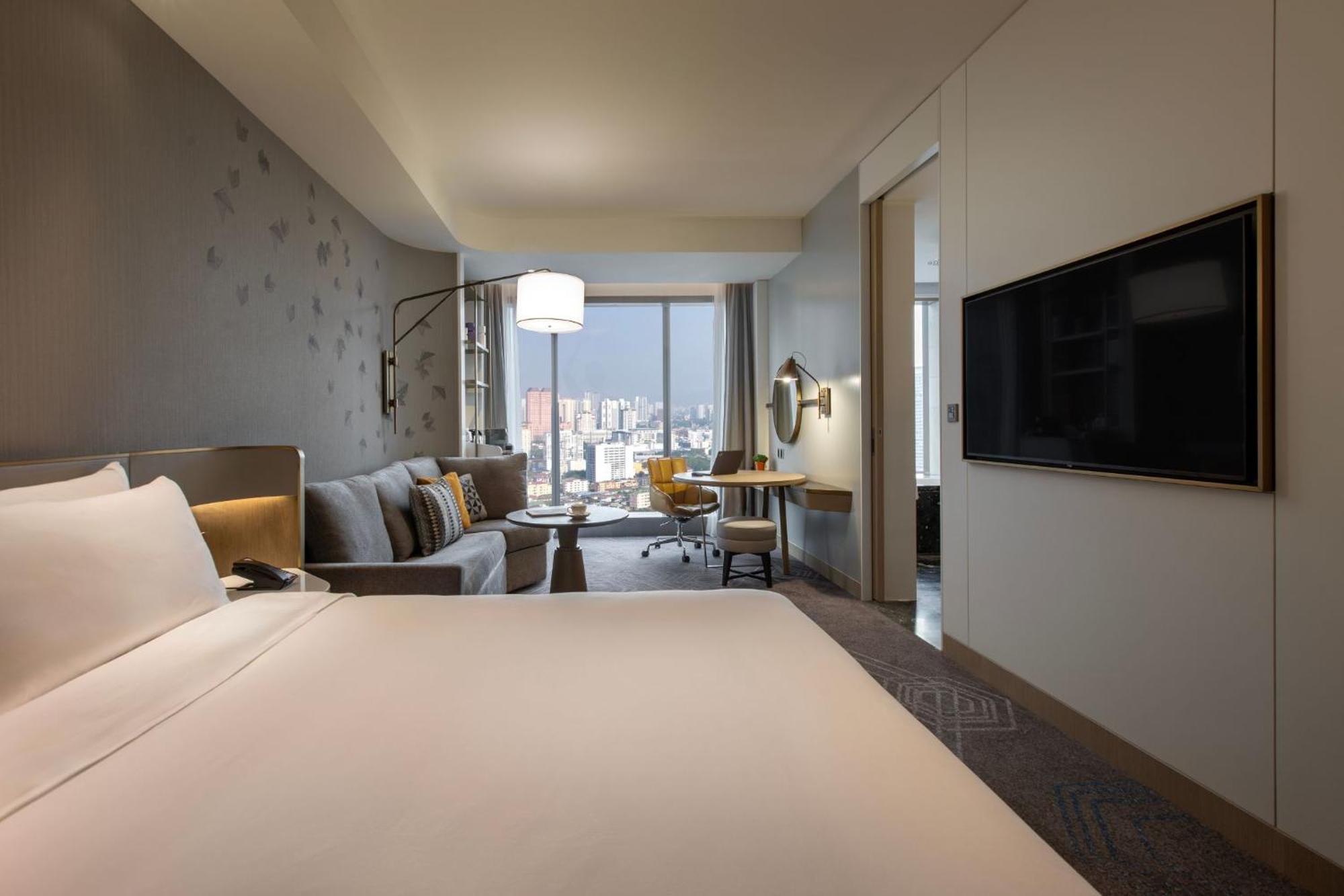 Crowne Plaza Centre By Ihg Hotel 5*