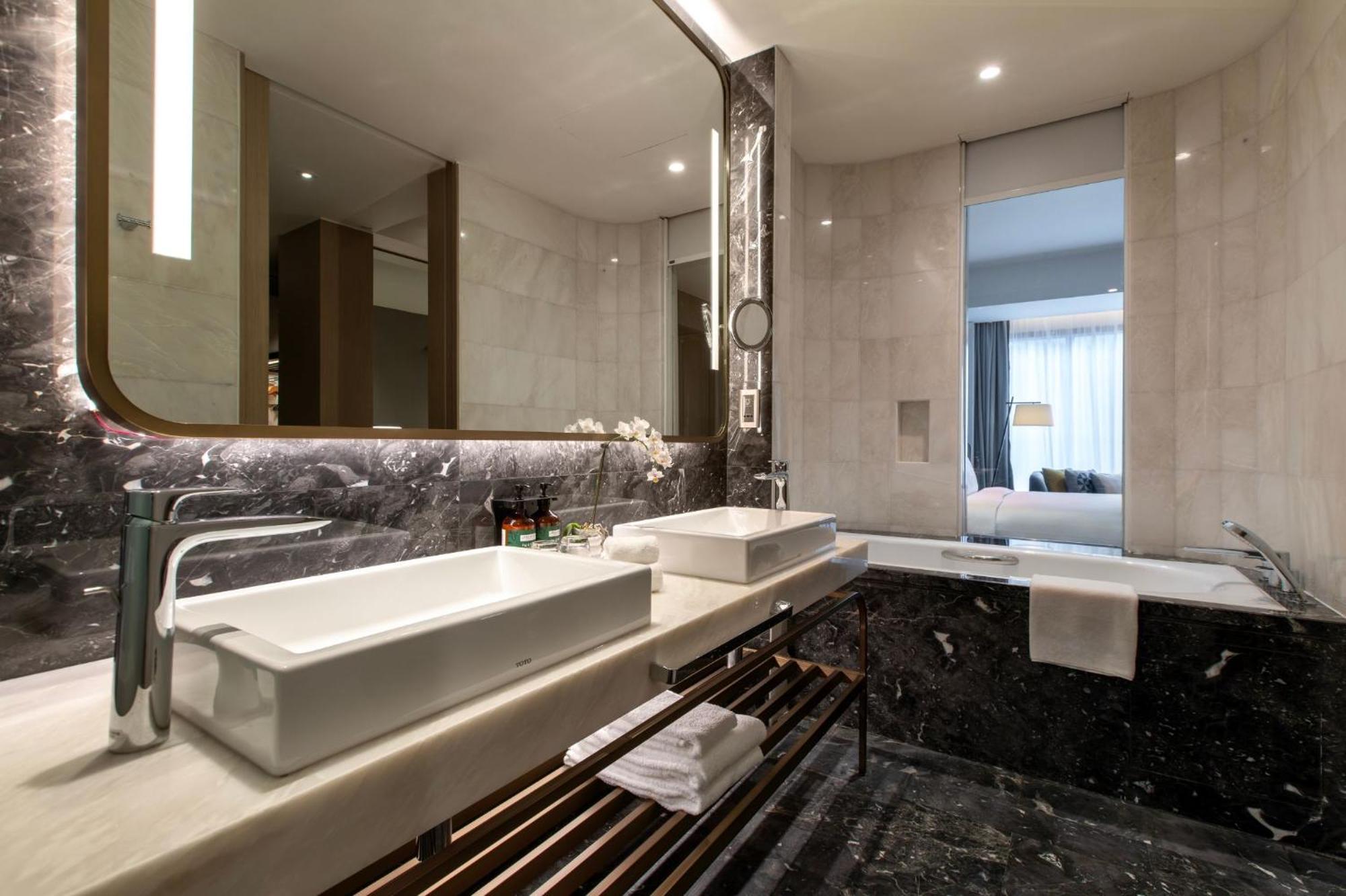 Hotel Crowne Plaza Centre By Ihg Kuala Lumpur