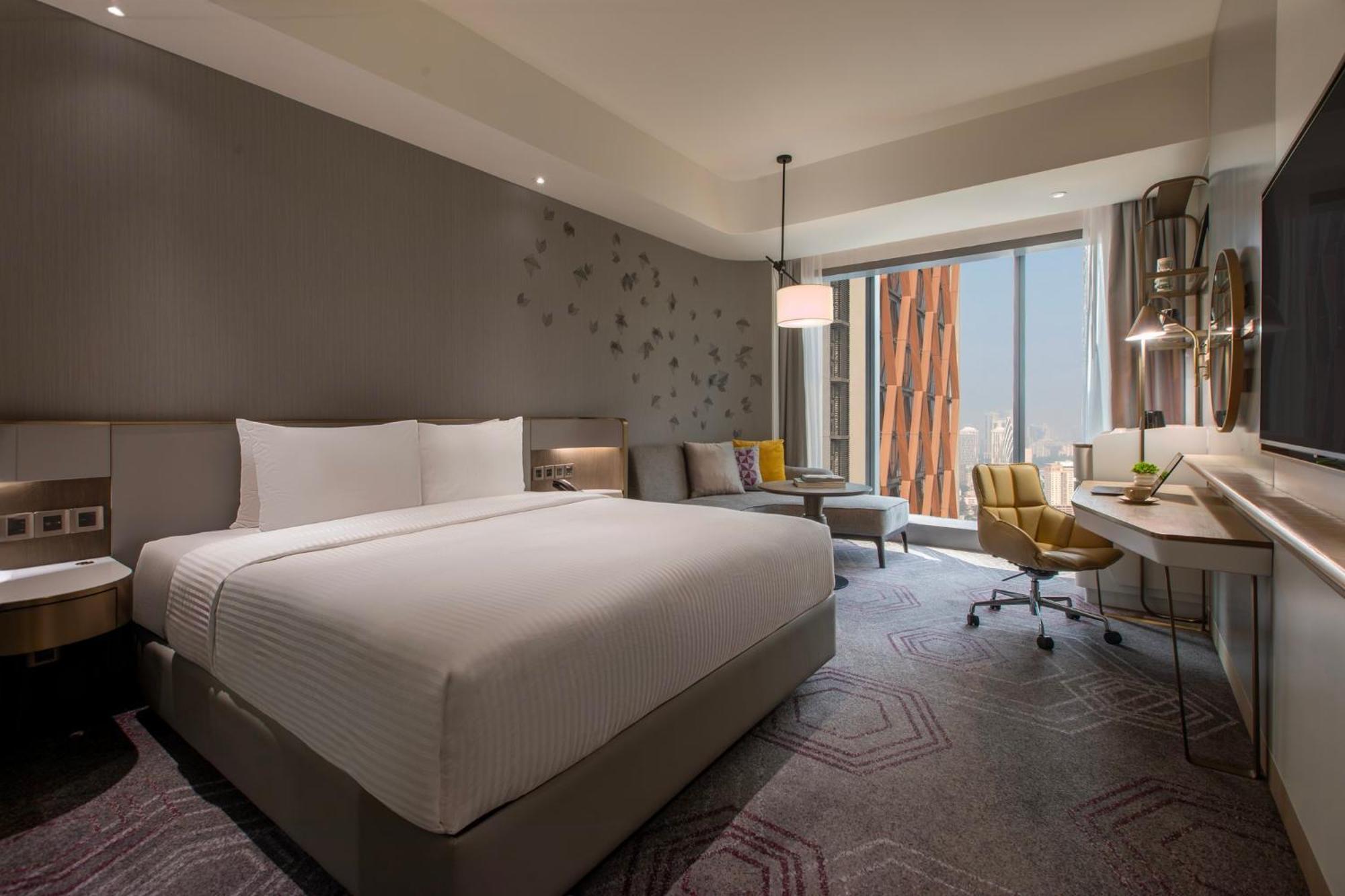 Crowne Plaza Centre By Ihg 5*