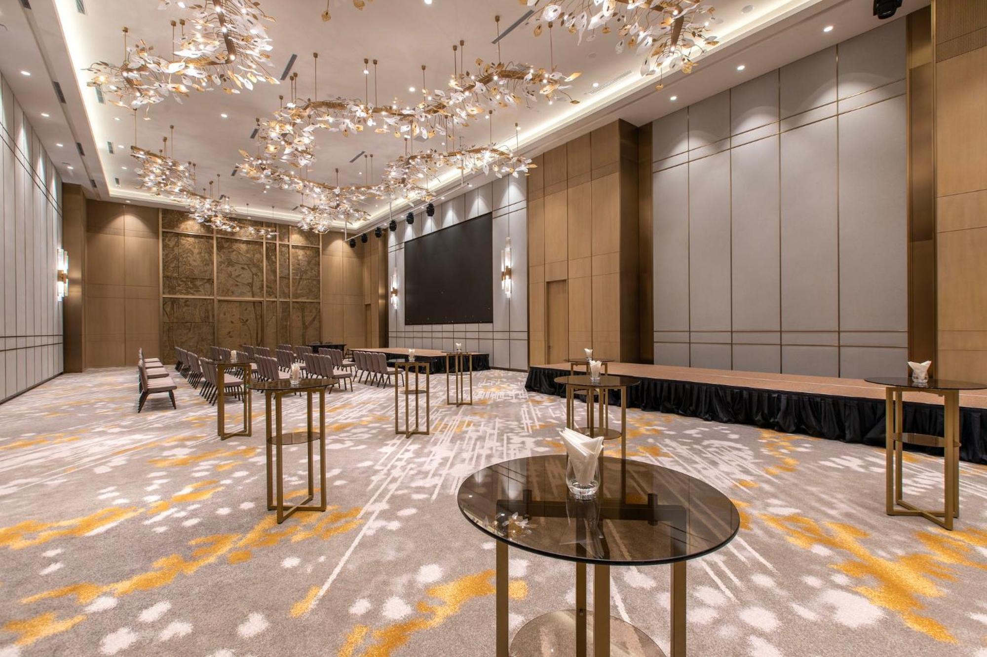 Hotel Crowne Plaza Centre By Ihg Kuala Lumpur